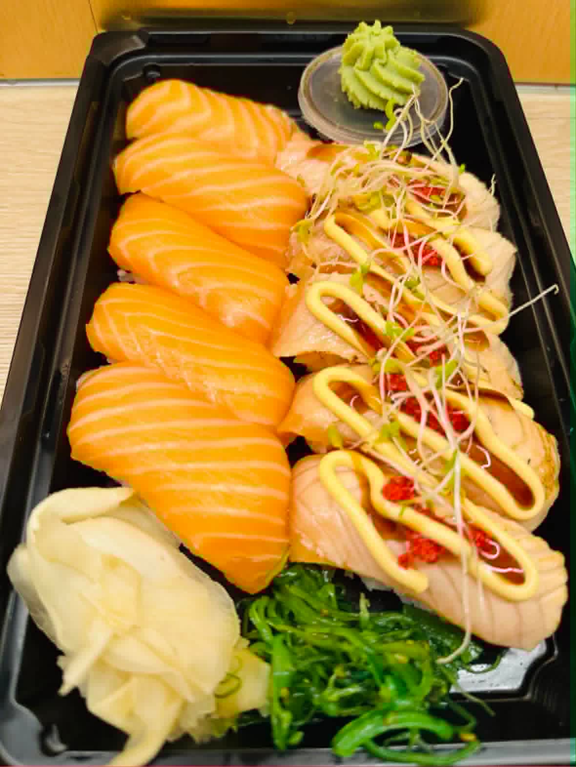 Nigiri Laks & Flambert Nigiri
